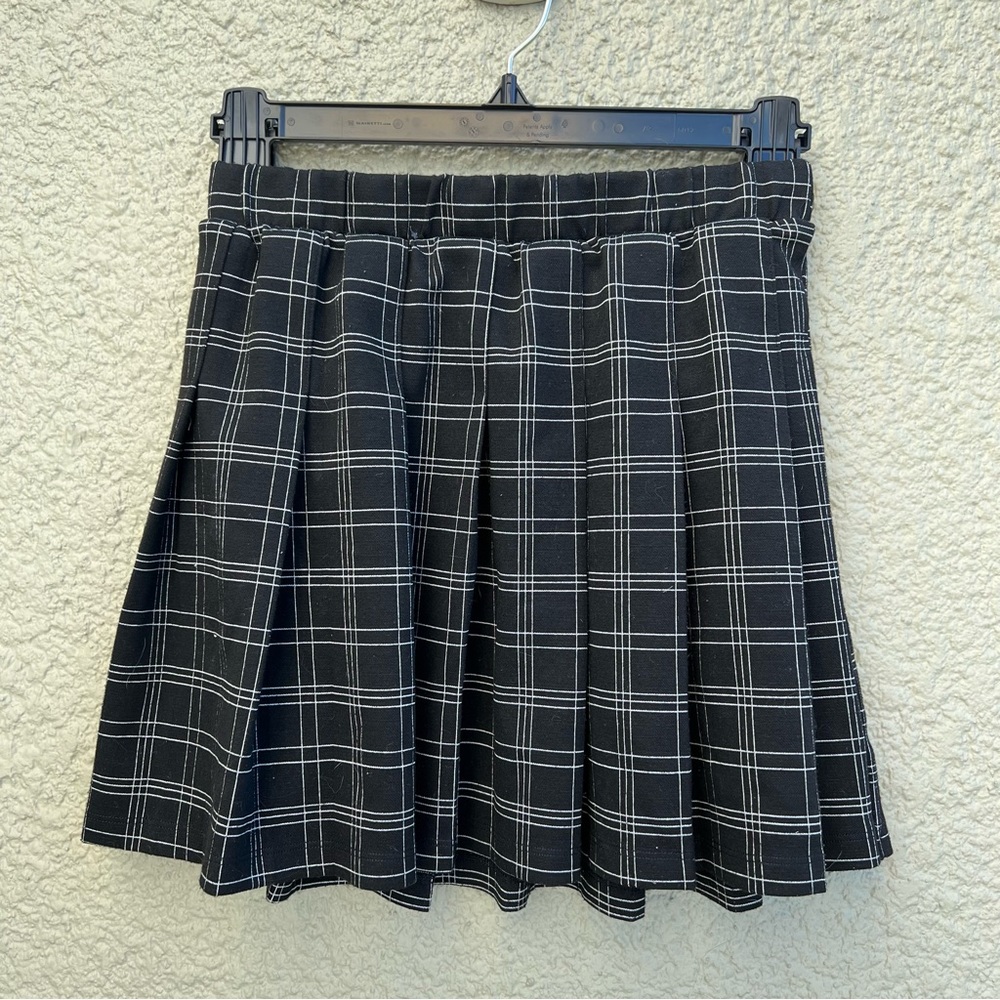 Forever 21 pleated skirt